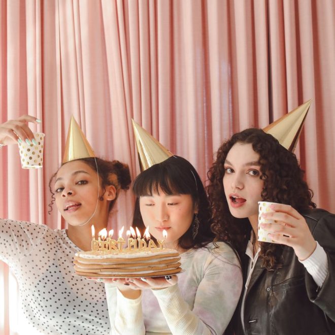 30+ Cute Happy Birthday Friend Images & Messages!​
